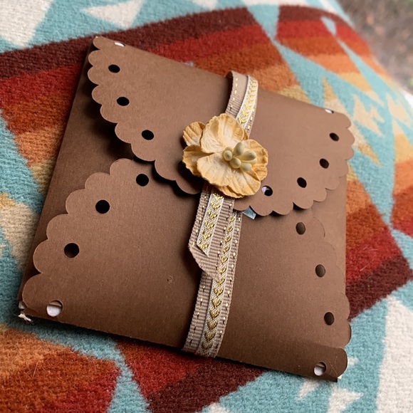 🌈Blue Willow china soldered shard w sterling silver 18” chain. New w wrapping. - Picture 9 of 9